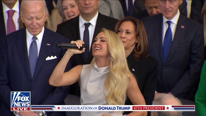 Carrie Underwood performs